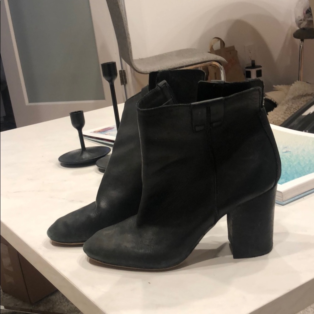 Sam Edelman Leather Ankle Booties Size 9